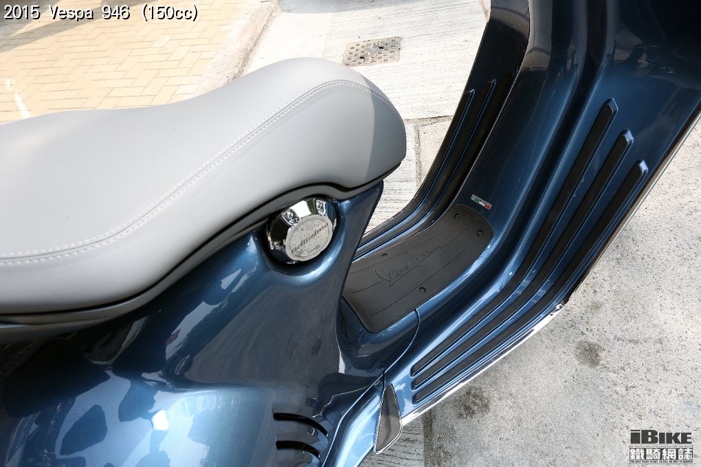 Vespa 946 (24)